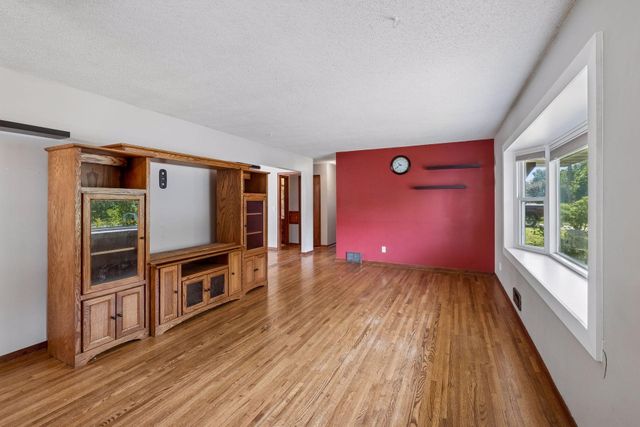 6592 85th Street S, Cottage Grove, MN 55016