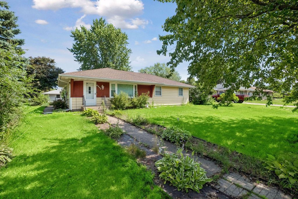 6592 85th Street S, Cottage Grove, MN 55016