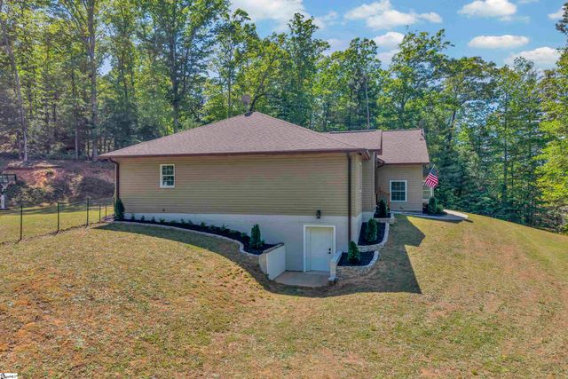 163 Healy Lane, Marietta, SC 29661