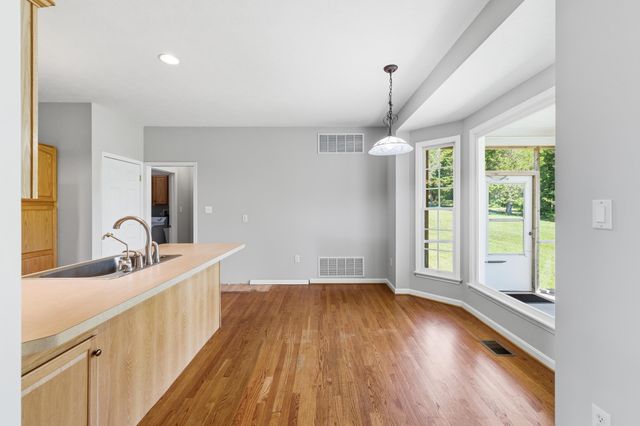 128 FAIRVIEW CIR, Woodstock, VA 22664