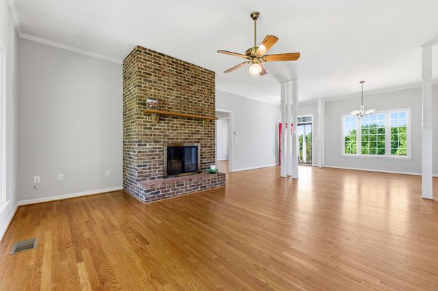 128 FAIRVIEW CIR, Woodstock, VA 22664