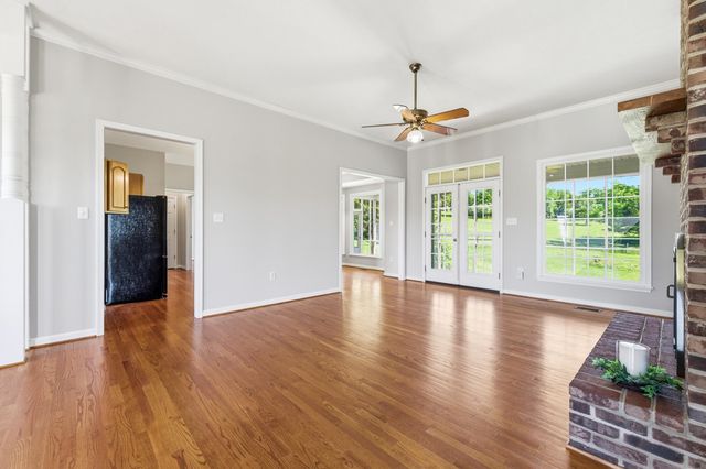 128 FAIRVIEW CIR, Woodstock, VA 22664