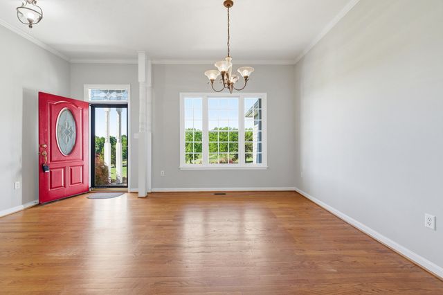 128 FAIRVIEW CIR, Woodstock, VA 22664