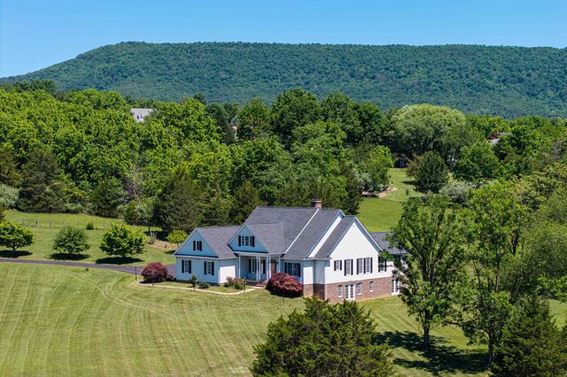 128 FAIRVIEW CIR, Woodstock, VA 22664