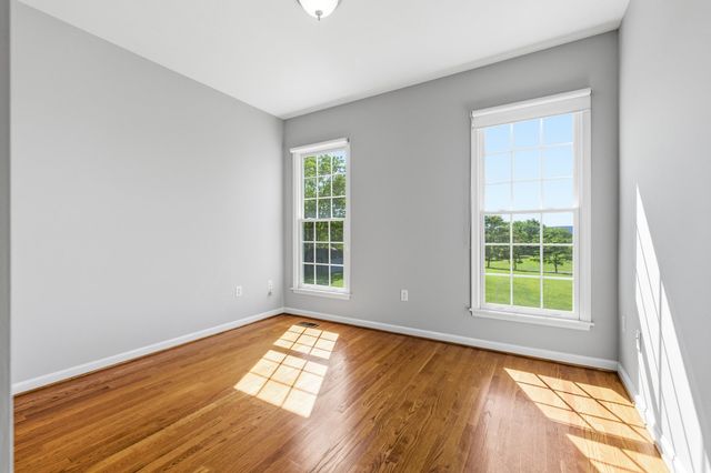 128 FAIRVIEW CIR, Woodstock, VA 22664