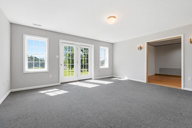128 FAIRVIEW CIR, Woodstock, VA 22664