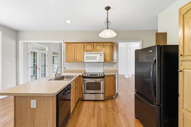 128 FAIRVIEW CIR, Woodstock, VA 22664