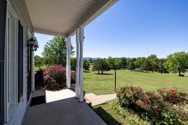 128 FAIRVIEW CIR, Woodstock, VA 22664