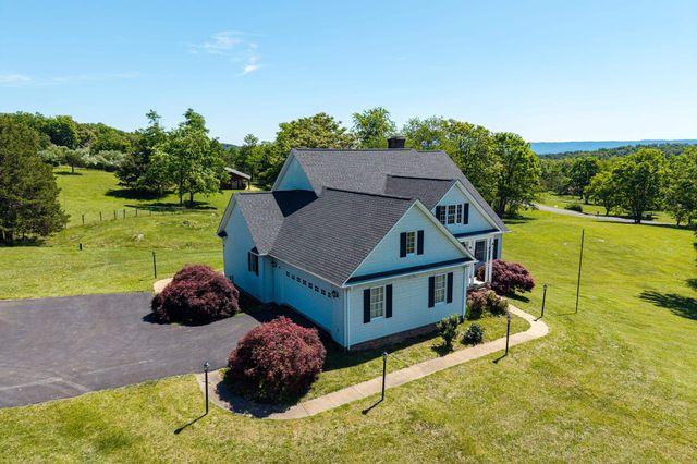 128 FAIRVIEW CIR, Woodstock, VA 22664