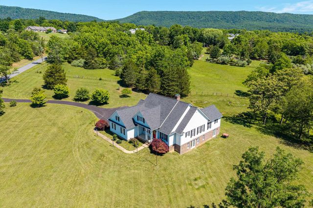 128 FAIRVIEW CIR, Woodstock, VA 22664