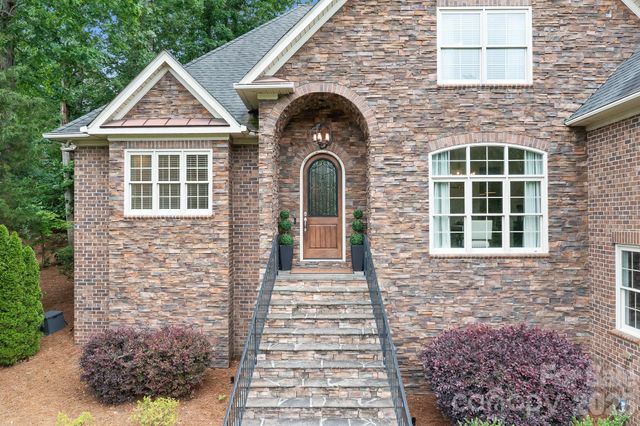 7738 Burning Ridge Drive, Stanley, NC 28164