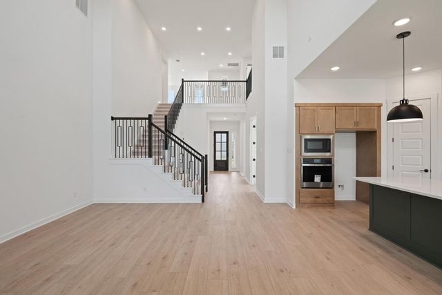 1114 Blue Moon Drive, Georgetown, TX 78628