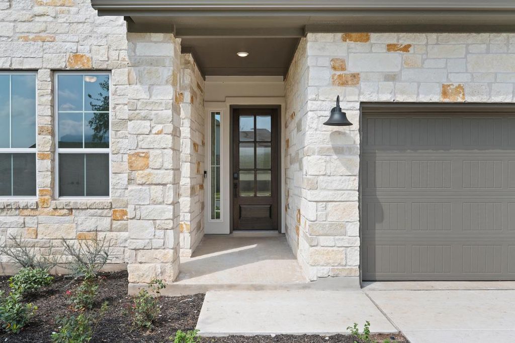 1114 Blue Moon Drive, Georgetown, TX 78628