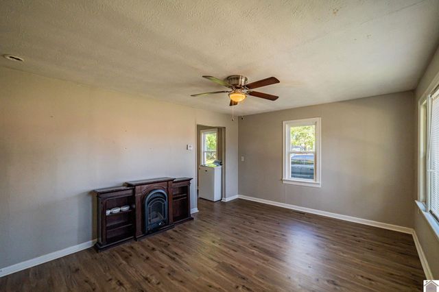 2302 South 25th Street, Paducah, KY 42003