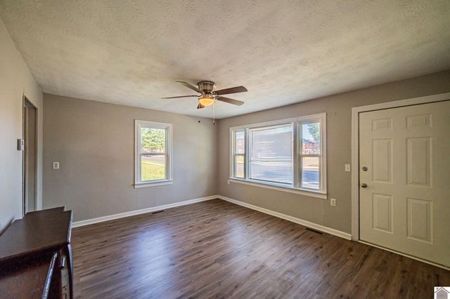 2302 South 25th Street, Paducah, KY 42003