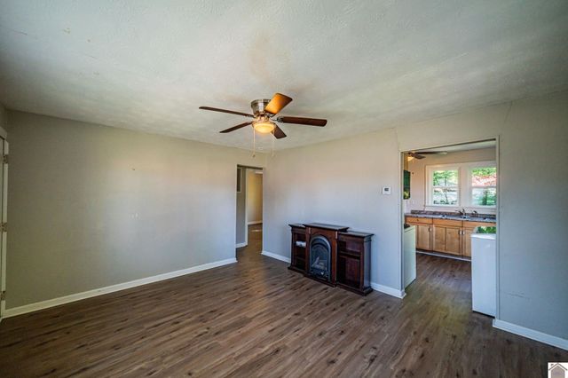 2302 South 25th Street, Paducah, KY 42003