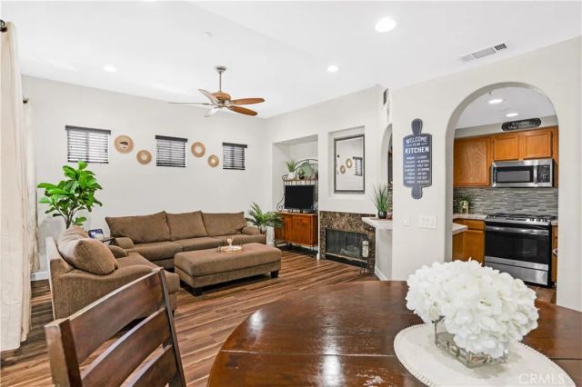 39244 TURTLE BAY, Murrieta, CA 92563