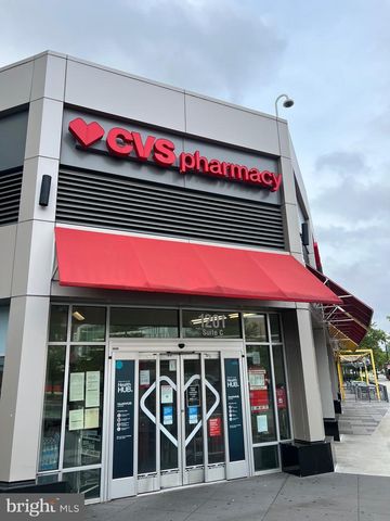 1300 ARMY NAVY DR #803, Arlington, VA 22202