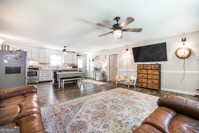 675 Burnett Road, Byron, GA 31008