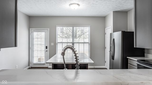 3946 Lincoln Road, Indianapolis, IN 46228