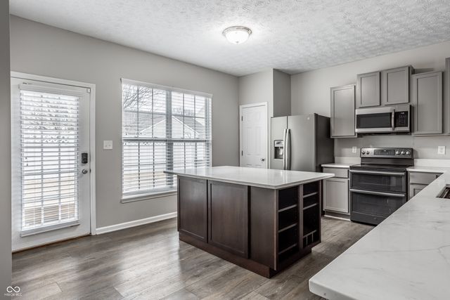 3946 Lincoln Road, Indianapolis, IN 46228