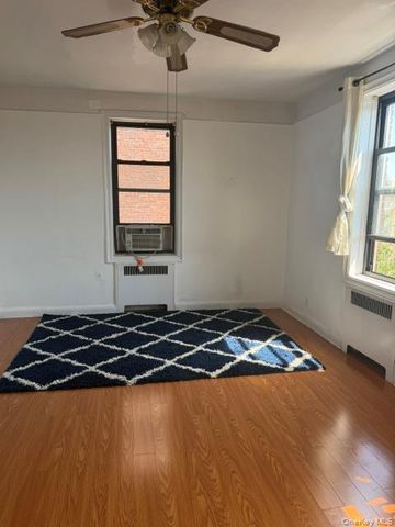 167-10 Crocheron Avenue 4D, Flushing, NY 11358