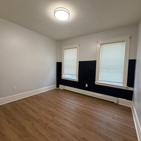 7 Wyman St 1, Worcester, MA 01610