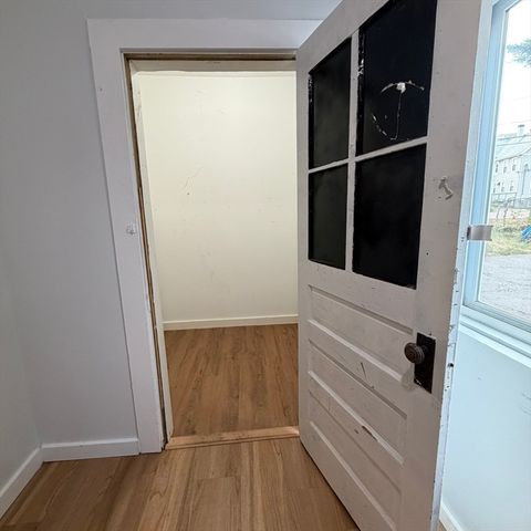 7 Wyman St 1, Worcester, MA 01610