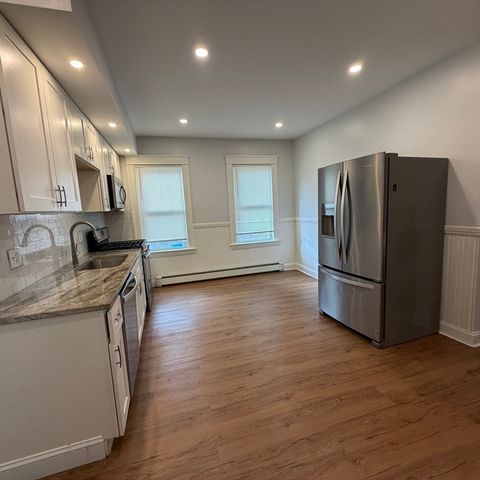 7 Wyman St 1, Worcester, MA 01610