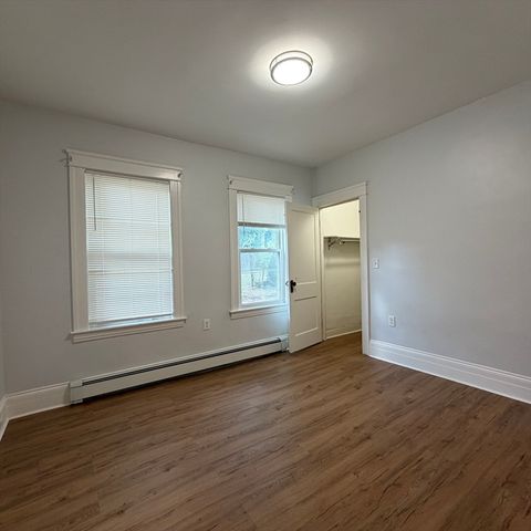 7 Wyman St 1, Worcester, MA 01610