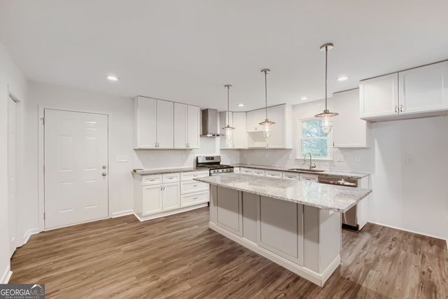 155 Covington Avenue NE, Marietta, GA 30060