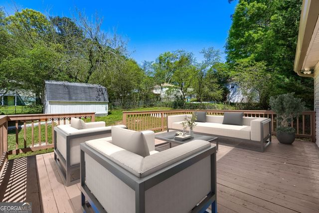 155 Covington Avenue NE, Marietta, GA 30060