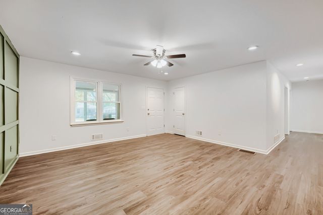 155 Covington Avenue NE, Marietta, GA 30060