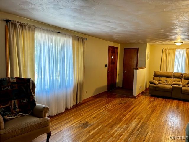 55 Barnabas Drive, Cheektowaga, NY 14043