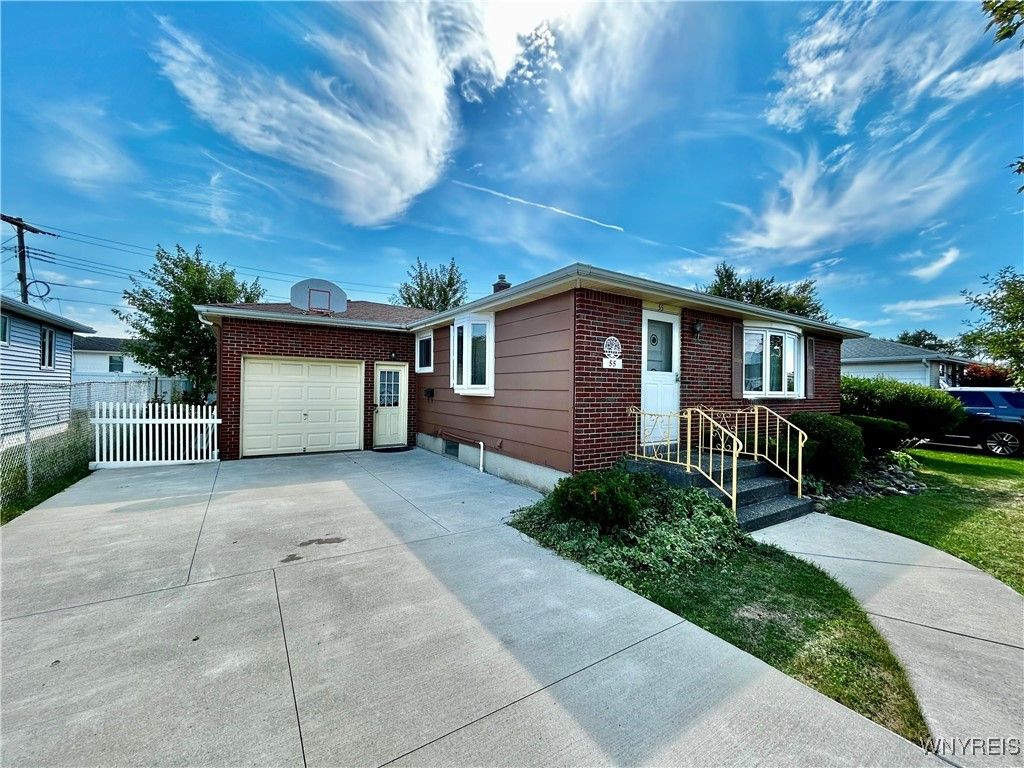 55 Barnabas Drive, Cheektowaga, NY 14043