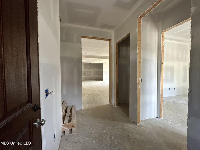 24 Waterstone Place, Jackson, MS 39211
