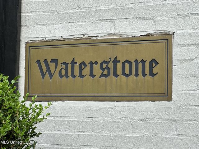 24 Waterstone Place, Jackson, MS 39211