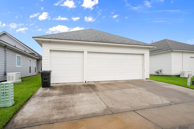 4925 Crestfield Way, Gonzales, LA 70737