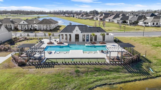 4925 Crestfield Way, Gonzales, LA 70737