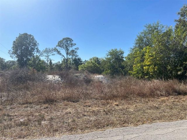 3307 E 11th ST, Lehigh Acres, FL 33972