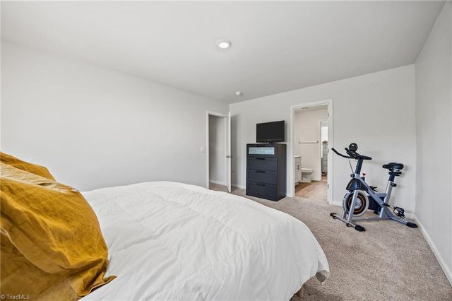 1421 Long Hope Drive, Winston-salem, NC 27127