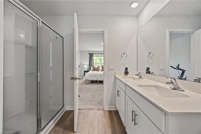 1421 Long Hope Drive, Winston-salem, NC 27127