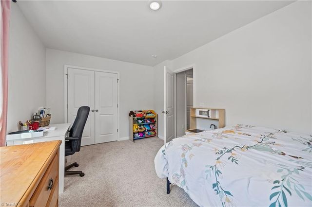 1421 Long Hope Drive, Winston-salem, NC 27127