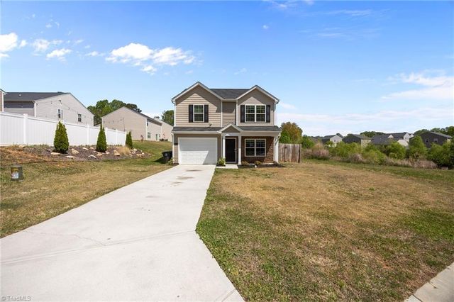 1421 Long Hope Drive, Winston-salem, NC 27127