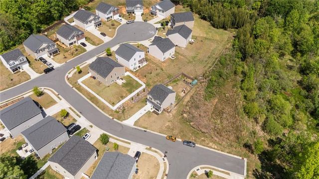 1421 Long Hope Drive, Winston-salem, NC 27127