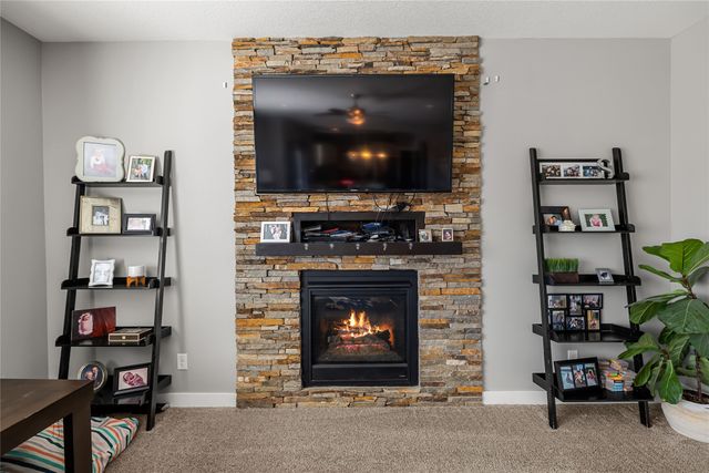 550 NE Traverse Drive, Waukee, IA 50263