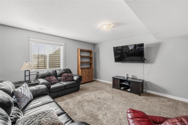 550 NE Traverse Drive, Waukee, IA 50263