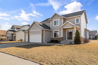 550 NE Traverse Drive, Waukee, IA 50263