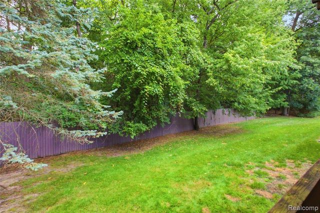 35893 Castlewood Court, Westland, MI 48185