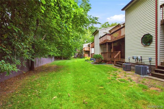 35893 Castlewood Court, Westland, MI 48185